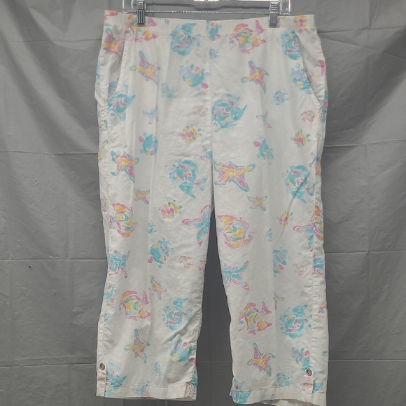 Colorful Tropical Print Capri Pants Turtle Fish Starfish On White Cotton Pull On - Picture 1 of 11
